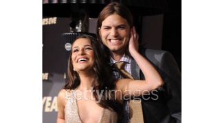 Illustration for article titled Lea Michele Cannot Stop Flirting With Ashton Kutcher